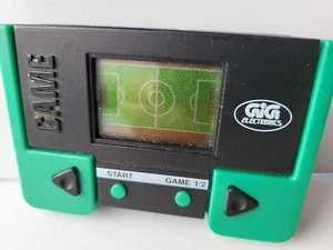 Pocket Video GIGI electronic Game 1980's Hong Kong FOOTBALL very good/not tested - Foto 1 di 4