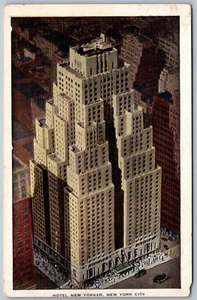 New York City NY 1940s Postcard Hotel New Yorker - Picture 1 of 2