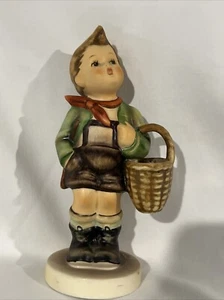 Vintage GOEBEL HUMMEL "VILLAGE BOY" WITH BASKET Made in West Germany Pre-Owned - Picture 1 of 5