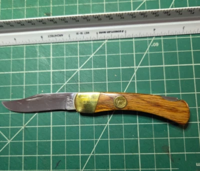 Bear MGC Lockback - 5 puntos - emblema XX NWA Foto 1 de 4