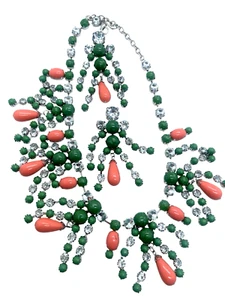 Fabulous Bib Dangle Necklace & Earrings, Jade Green & Coral Caqbochons & Drops - Imagen 1 de 4