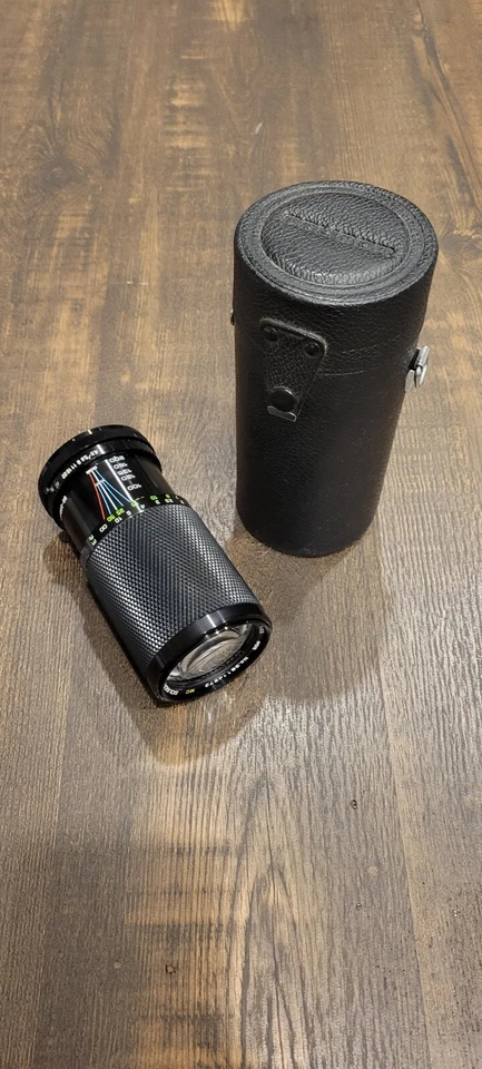 Soligor C/D Zoom/Macro MC 80-200mm f4.5 Lens  Comes with leather case! - Image 1 of 1