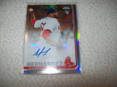 2019 TOPPS CHROME REFRACTOR RC DARWINZON HERNANDEZ AUTO SIGNED BOSTON RED SOX - Image 1 of 2