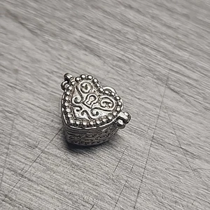 Vintage Heart Locket Pendant - Picture 1 of 6