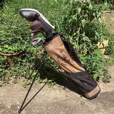 Nike VRS Youth Junior Red Golf Set With 8 Clubs & Taylormade Stand Bag - Image 1 of 4