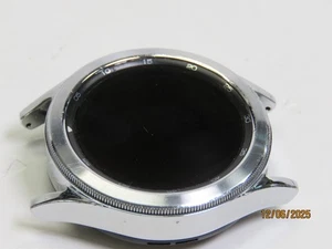 Samsung Galaxy Watch4 Classic 42mm Smartwatch with Heart Rate Monitor [DP409] - Photo 1 sur 5