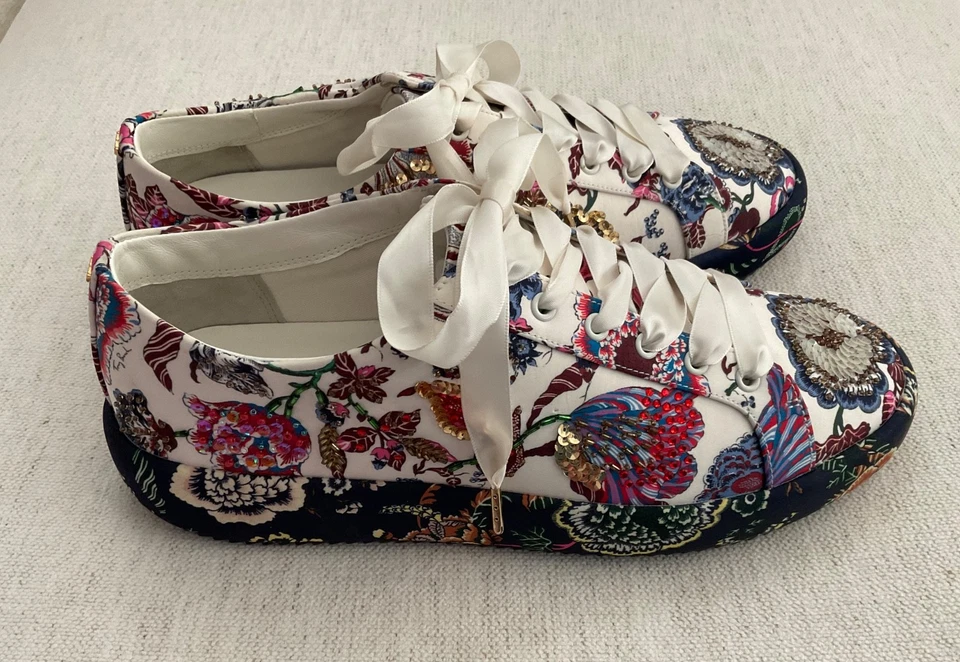 PRECIOSAS ZAPATILLAS TORY BURCH "AMALIA" CON CUENTAS Y ADORNOS TALLA 10.5 NUEVAS Foto 1 de 4