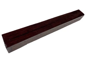 Torneado de madera con plomo africano en blanco 1-7/16” x 1-1/2” x 12-3/8” (n43) denso/seco - Imagen 1 de 9