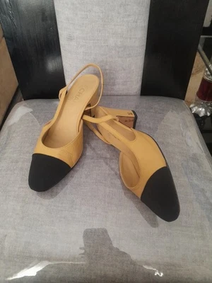 Chanel Slingback 泵 米色 黑色皮革 EU.35 US.5 — 第 1/4 张图片
