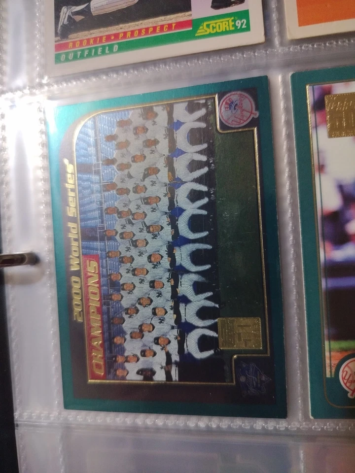 New York Yankees 2001 Topps Serie Mundial 2000 ¡CAMPEONES! #406 ¡50 aniversario! Foto 1 de 2