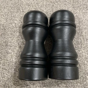 Juego de salero y pimienta Umbral Madera Negra - Imagen 1 de 7