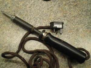 AMERICAN BEAUTY 100W 240V SOLDERING IRON UK PLUG - Picture 1 of 3