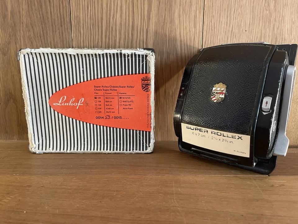 *Exc+5 in Box* Linhof Super Rollex 6x7 / 2¼x2¾ in. 120 Film Back for 4x5 Camera - Image 1 of 4