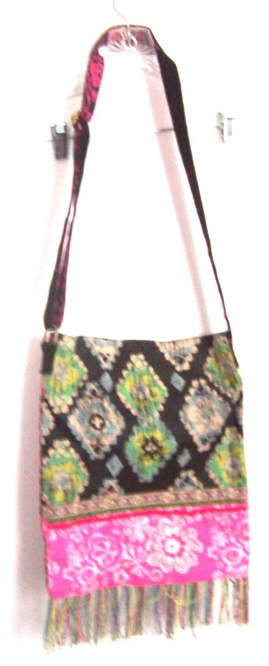 Libro de bolsillo Batik rosa, negro y verde 12" x 14" x 3" con correa caída de 16" Foto 1 de 4