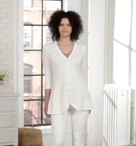 Isaac Mizrahi Live! Cárdigan delantero con dobladillo curvo botón blanco pequeño - Imagen 1 de 4