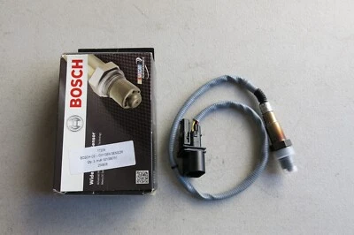 Bosch OE Oxygen O2 Sensor 17208 fits BMW 760i, 545i, 745i - Image 1 of 2