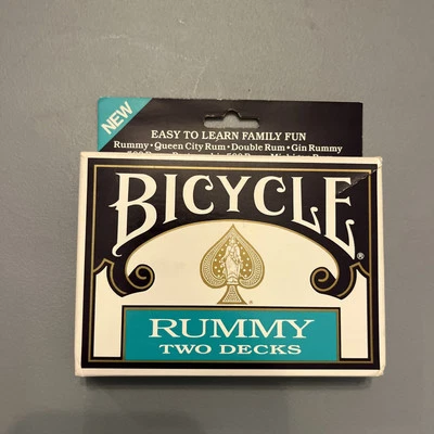 Велосипед Rummy Две Палубы 1990 В комплекте. Одна Колода Все еще ЗАПЕЧАТАНА.  - Изображение 1 из 4