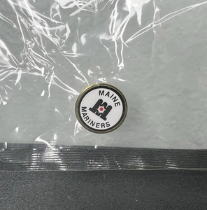 Vintage Maine Mariners Revers Mütze runde Pin 0,5" Hockey NHL AHL mehrfarbig klein ME - Bild 1 von 7