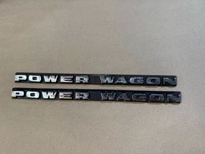 Dodge Power Wagon 1972-1979 capó emblemas par OEM MOPAR 72-79 ¡BONITO! - Imagen 1 de 6