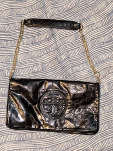 Tory Burch Reva Black Leather Chain Link Leather Strap Clutch Bag Purse Designer - Picture 1 of 11