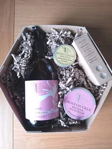 The Great British Bee Company Honeysuckle Gift Set - Picture 1 of 13