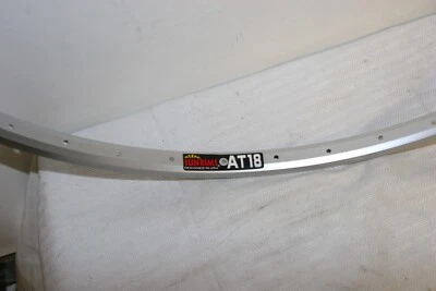 Cerchio In Lega Sun Ringle AT18 24 Pollici Argento 36 Fori 507mm SR53 - Immagine 1 di 2