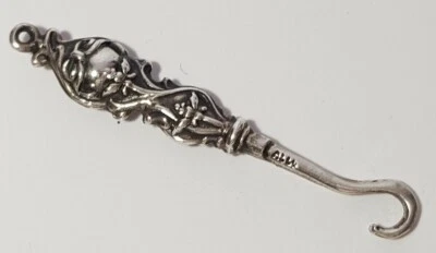 RARE ANTIQUE SILVER PLATED GLOVE BUTTON HOOK CHATELAINE FOB ADIE & LOVEKIN 5.5cm - Image 1 of 4