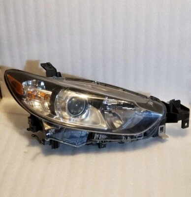 Faro lateral derecho/pasajero Mazda 6 2014-2017. Original OEM marca Mazda Foto 1 de 4