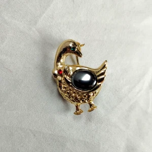 Christmas Goose Brooch Costume Jewelry Gold Color No Signature Black Stone Small - Picture 1 of 4