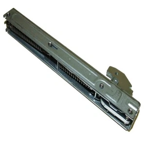 HIGH QUALITY ARISTON ELECTROLUX OVEN DOOR HINGE 208MM LONG 22CF0135 SE215P - Picture 1 of 1