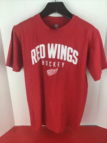 Detriot Red Wings  Mens TShirt Size Medium 38/40 NHL Authentic VTG Embroidered Cover