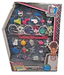 Lot de breloques Monster High Ghouls Got - Photo 1/12