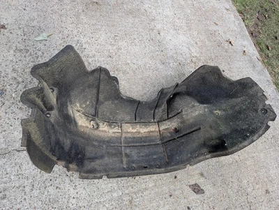 2014-2019 GMC SIERRA 1500 FRONT RIGHT SIDE FENDER LINER SPLASH GUARD SHIELD OEM - Image 1 of 3