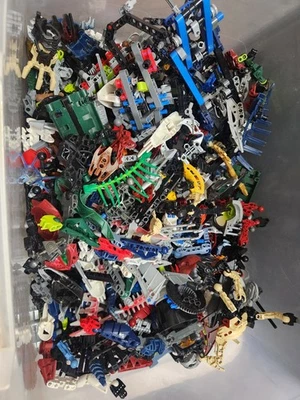 Lego Bionicle Lote Cerca de 10 libras  Foto 1 de 4