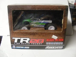 TR28 1:28 Scale Team Associated RTR new sealed - Picture 1 of 3