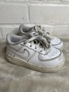 Nike Air Force 1 Triple White Leather Trainers Baby Toddler Kids Size 6C - Picture 1 of 6