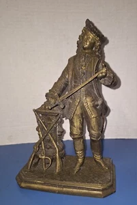RARE ANTIQUE AMERICAN STATUE MANTLE CLOCK TOPPER SOLDIER MUZZLE-LOADER SWORD - Picture 1 of 12