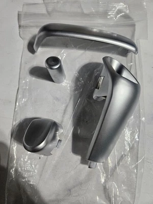 Pontiac GTO 2004-2006 palanca de cambios automática perilla botón pulsador bisel plateado Foto 1 de 3