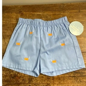 Little English Embroidered Goldfish shorts NWT size 5  - Picture 1 of 3