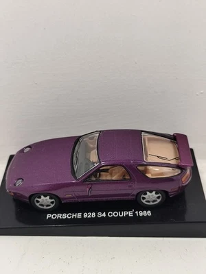 Modellino Porsche 928 S4 Coupé 1986 - Viola Met. Scala 1:43 Die Cast - Immagine 1 di 3