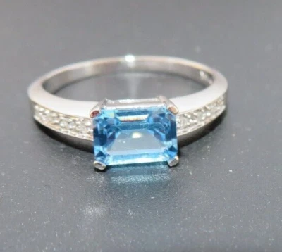 ANILLO TOPACIO AZUL Y DIAMANTES 14K WG TALLA 7,25 2,39 gramos (AI-2216) Foto 1 de 4