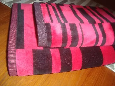 Ikea NATVIDE 2 piece Towel Set Hand &Bath Towel Cerise Pink Black 100% Cotton - Image 1 of 4