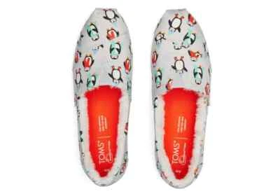 [TOMS] Pingüinos de Invierno Alpargata - Piel Sintética - Talla 7.5 - Lanzado 2022 Foto 1 de 4