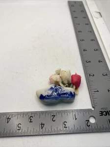 Holland Dutch Clog with Tulips Windmill Blue & White Magnet Netherlands 46G-905W - Picture 1 of 2