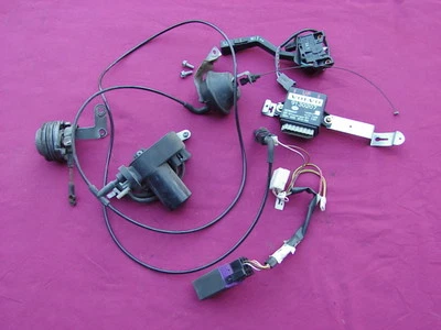 Volvo 740-940 Cruise Control for 1991-1997 w/ Manual. Transmission. - Image 1 of 2