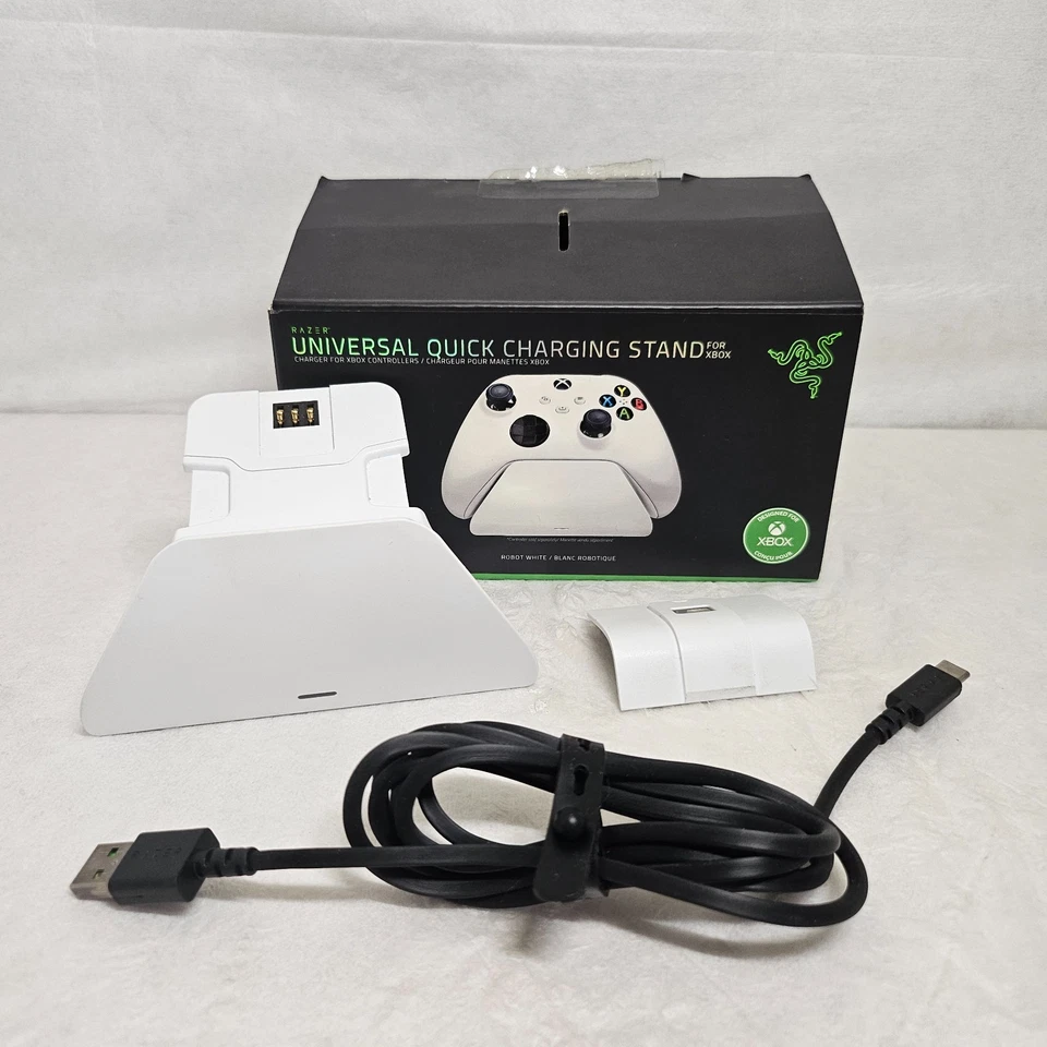 Razer Universal Quick Charging Stand For Xbox Controller - White - Missing Parts - Image 1 of 4