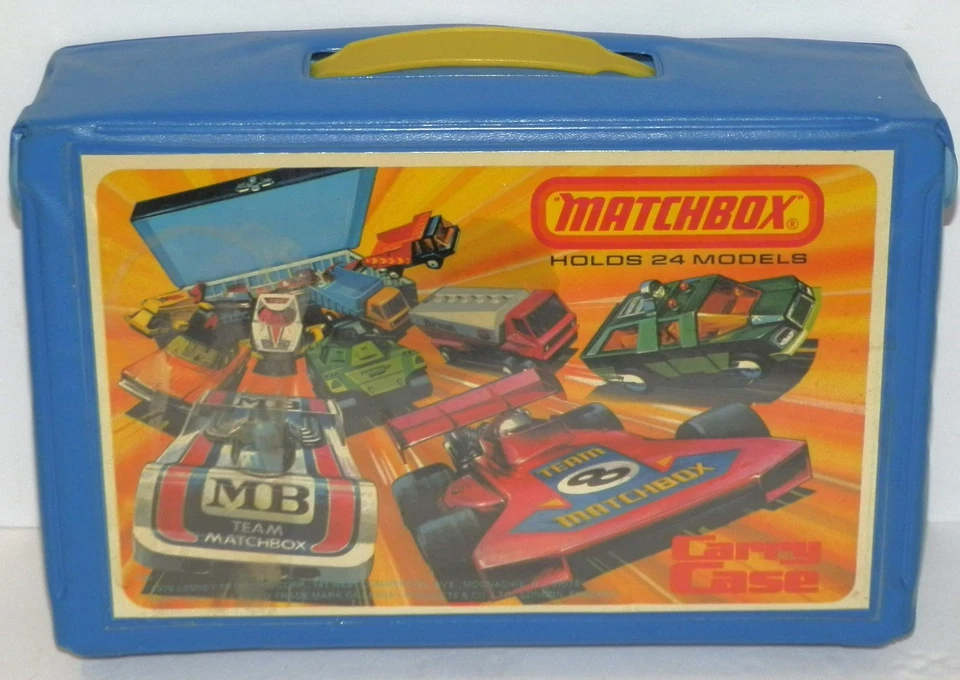 2 Vintage Matchbox 1976 Carry Cases Holds Up To 24 Cars - Image 1 of 4