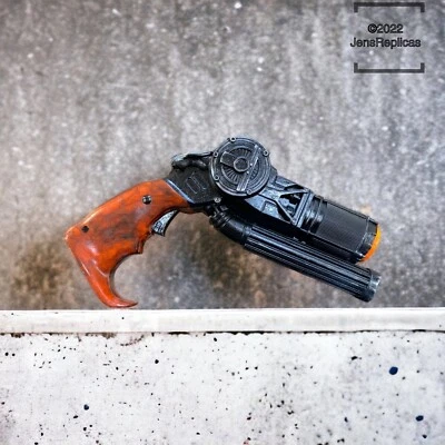 Batman Grappling Hook Gun Cosplay Réplica Prop Grapple Reprodução de Quadrinhos Personalizada - Imagem 1 de 3