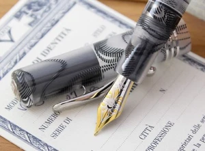 Visconti Voyager 1st Anniversary Clear Demonstrator Fountain Pen - #027/888 - Picture 1 of 7