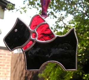 Stained Glass Black Scottie Dog Suncatcher Christmas Decoration Handmade - Picture 1 of 4